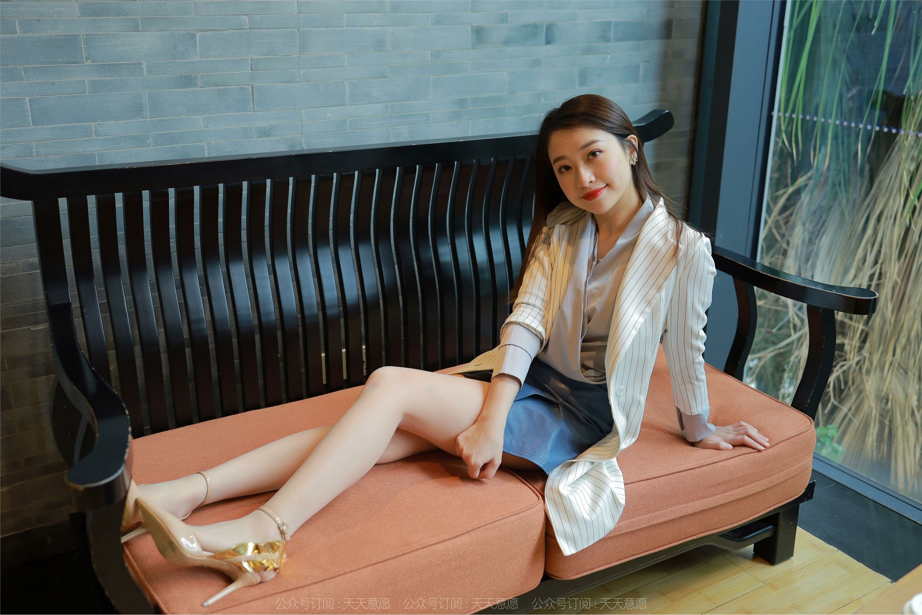 IESS异思趣向  2022.05.05 丝享家 1079：小婕《4月佳人》